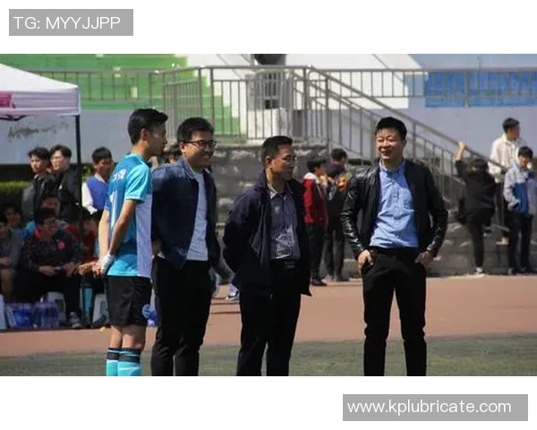 如何通过有效的心理调节提升足球比赛中的团队士气和个人信心